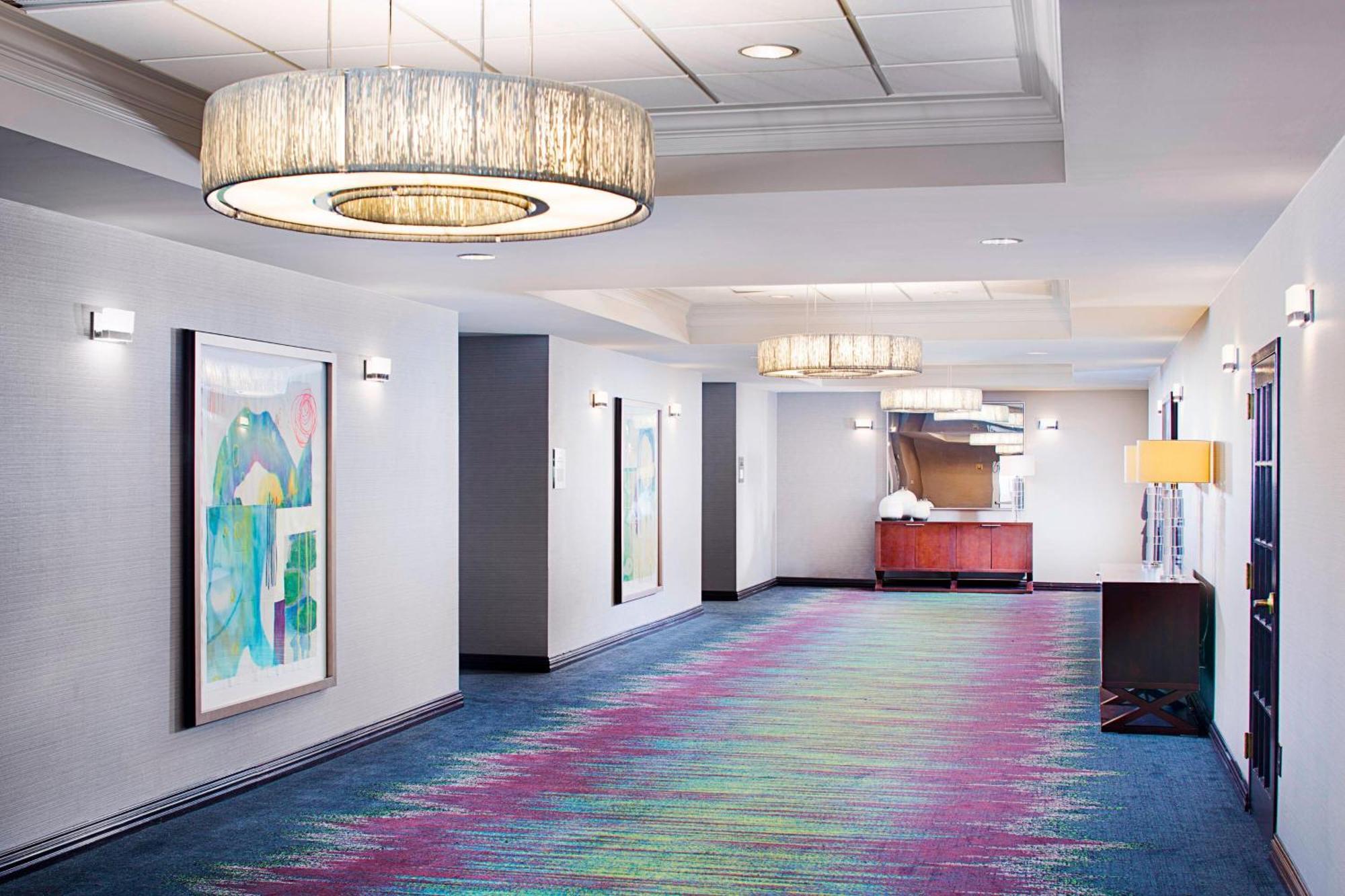 Dallas Marriott Suites Medical/Market Center Exteriör bild